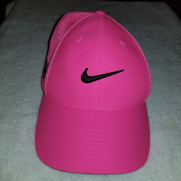 pink nike golf hat